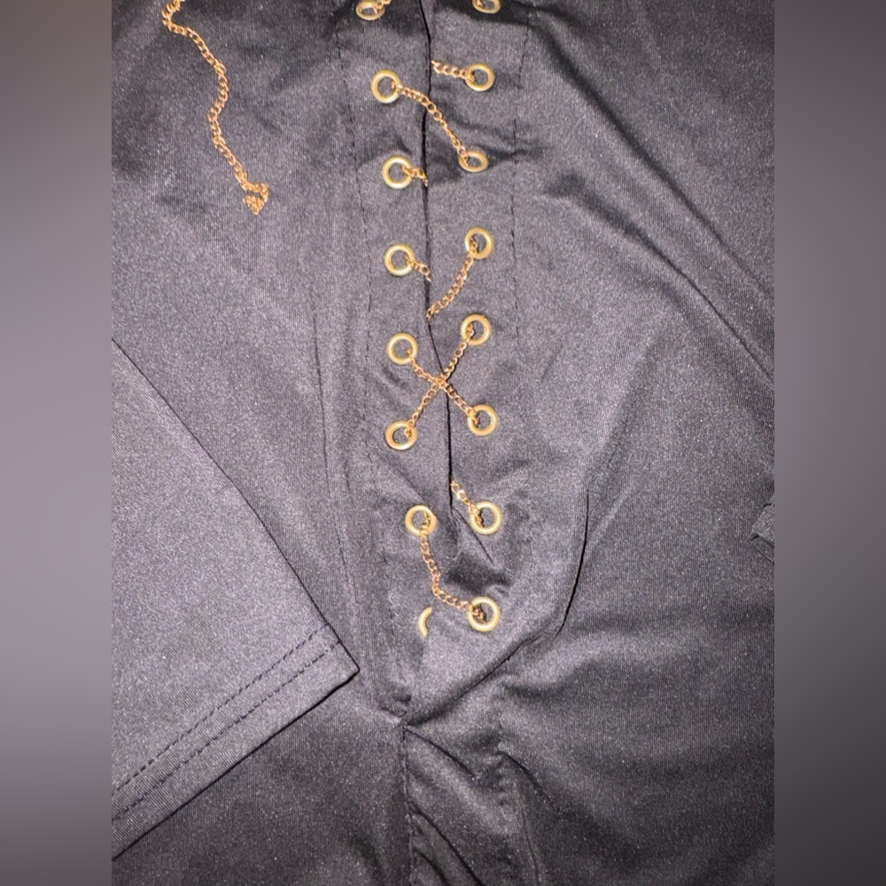 Women’s Black Long Sleeved stretch Tie-Up Gold Chain top,Sz MEDIUM - Picture 3 of 4